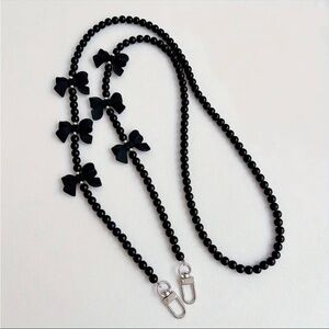476. Bow Pearl Lanyard for Mobile Phone or Purse Strap